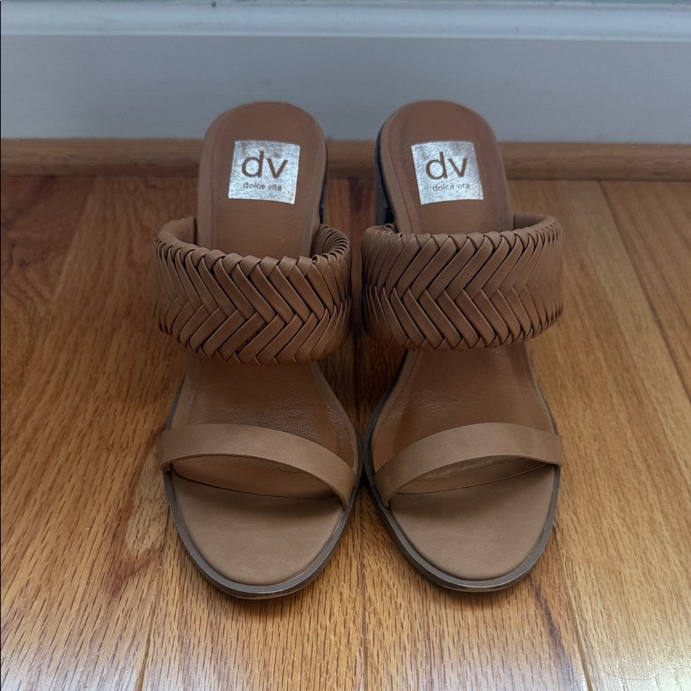 DV by Dolce Vita Women's Brown Woven Mules